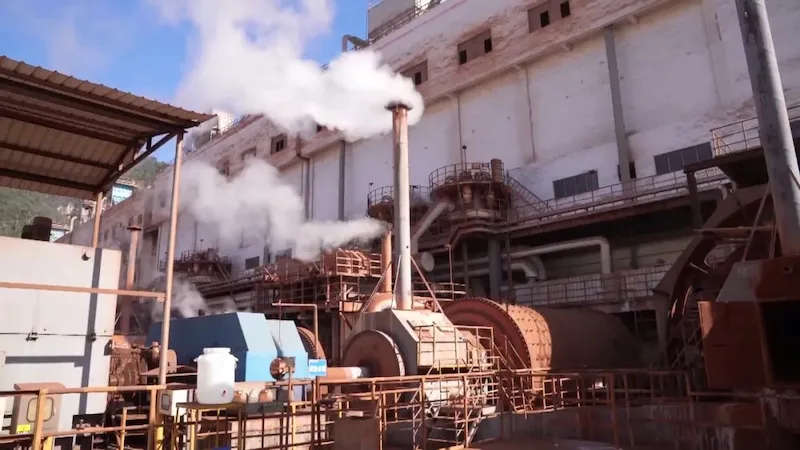 How harmful is aluminum oxide to humans?
